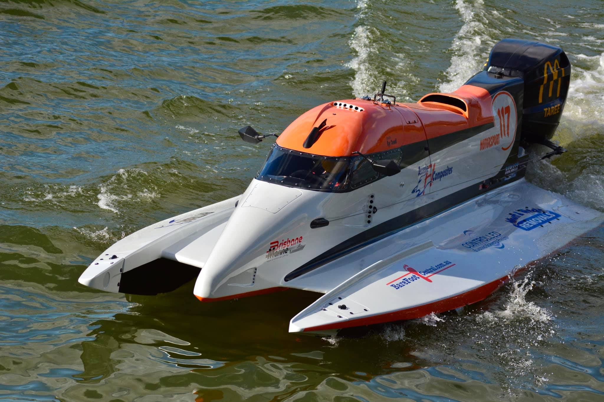 F1 Powerboat lancha blanca